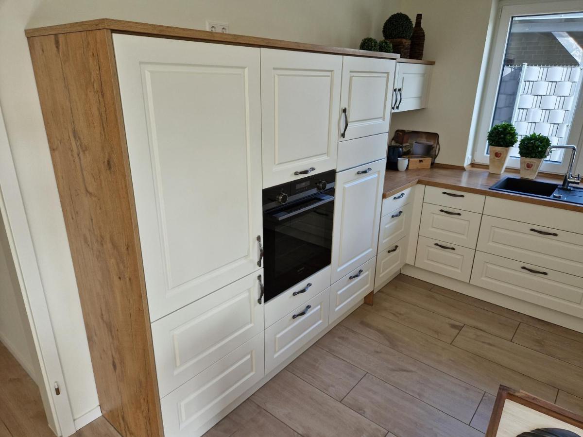 Apartment Nahe Meyer Werft In Ostfriesland Mit Kueche & Netflix Westoverledingen Luaran gambar