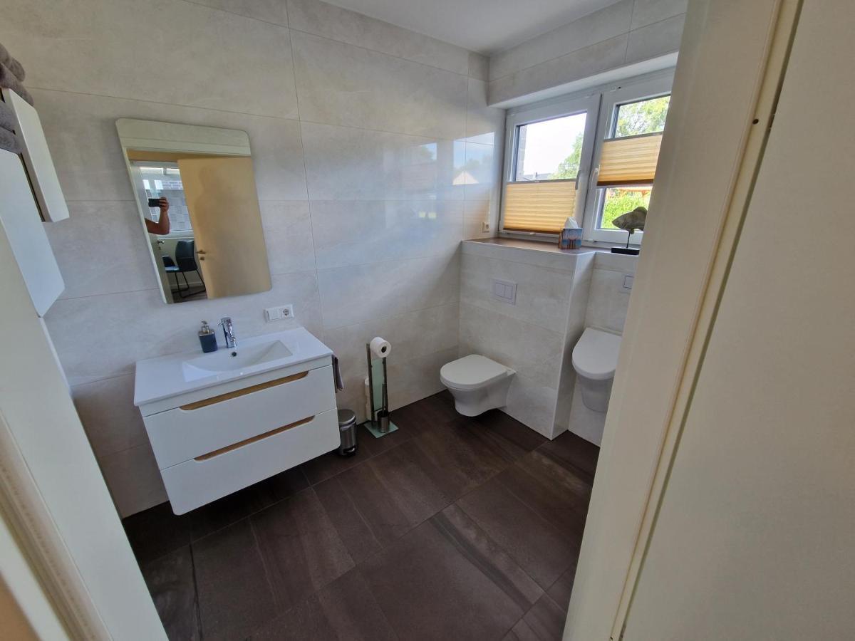 Apartment Nahe Meyer Werft In Ostfriesland Mit Kueche & Netflix Westoverledingen Luaran gambar